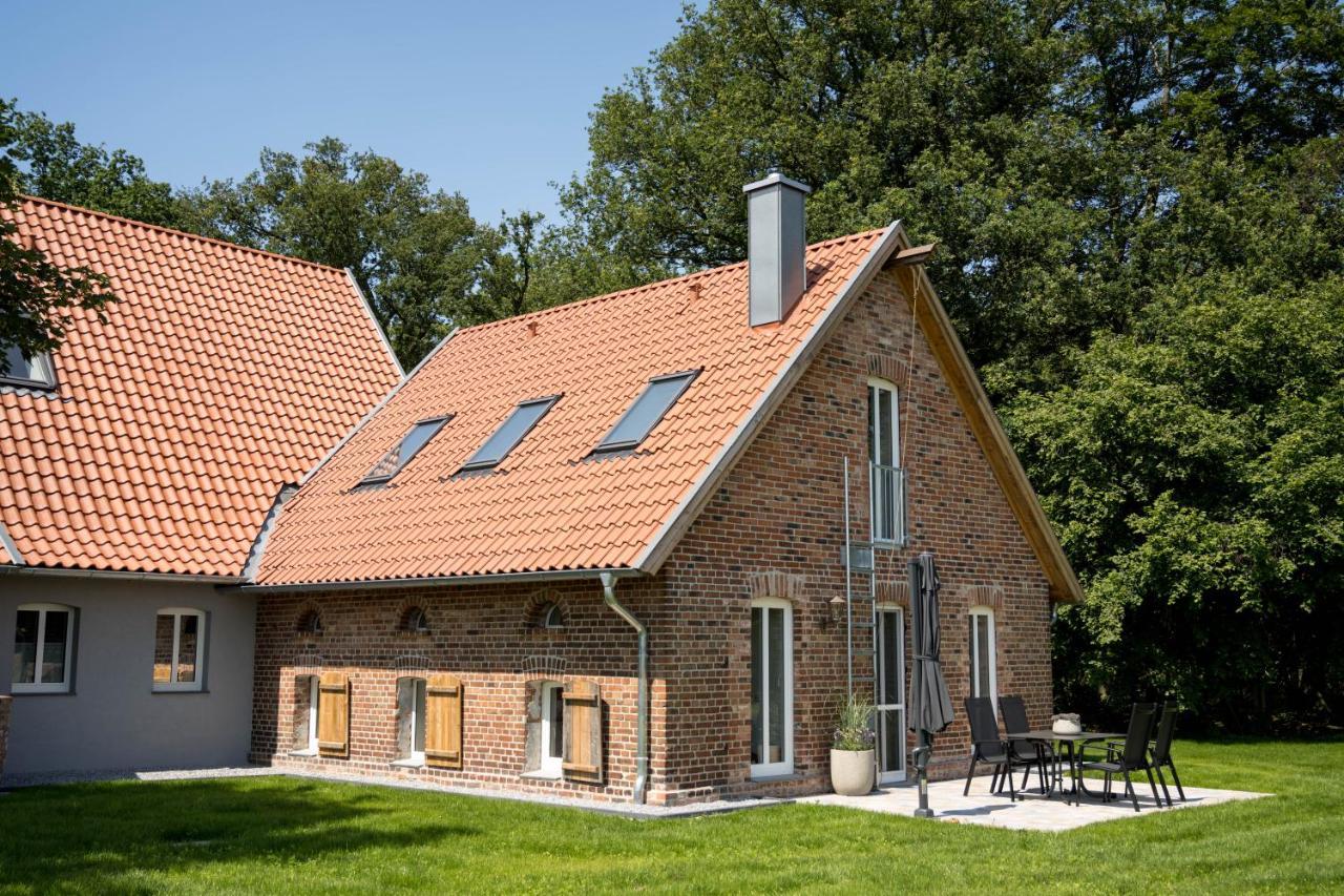 Zum Heuerling Ferienwohung Im Alten Stall Mit Sauna Versmold Exteriör bild